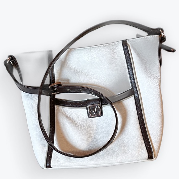 Stone Mountain White Leather Bag - Picture 16 of 16